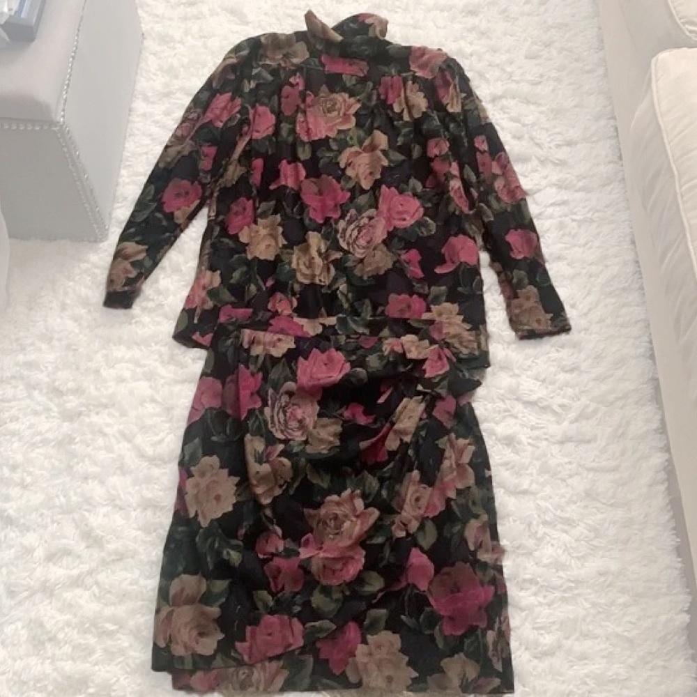 VINTAGE Ungaro Wool Black Pink Floral Skirt Set